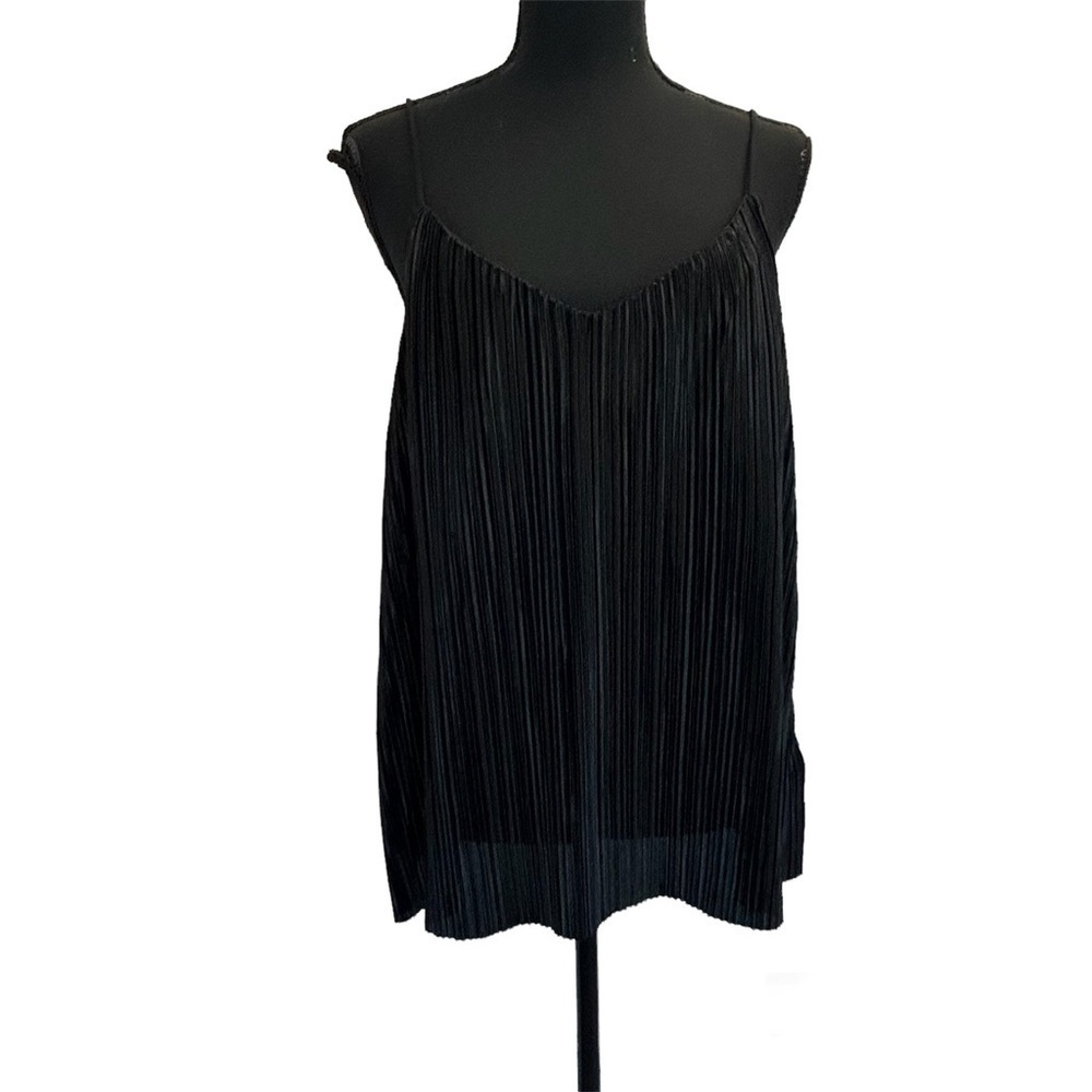 H&m black ribbed pleated flowy satin effect V-neck camisole Sz M